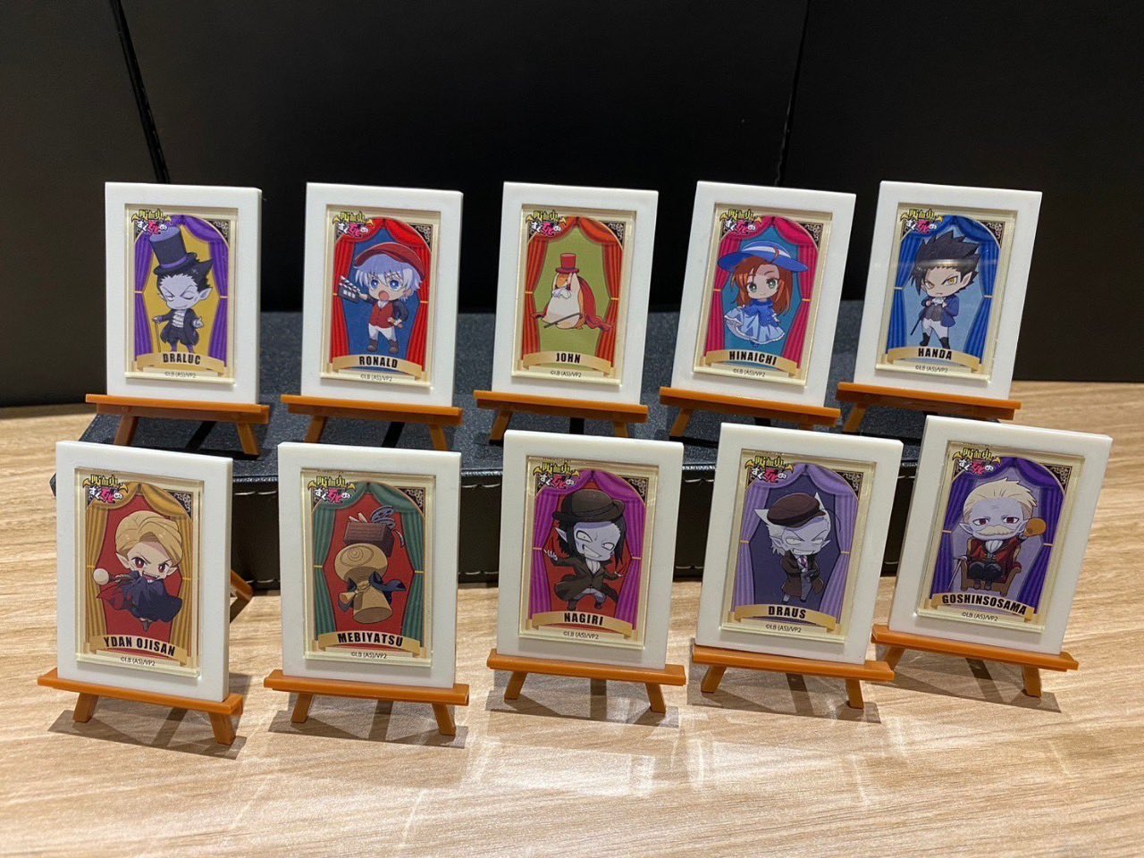 吸血鬼すぐ死ぬ2|ミニチュアアートイーゼル全10種